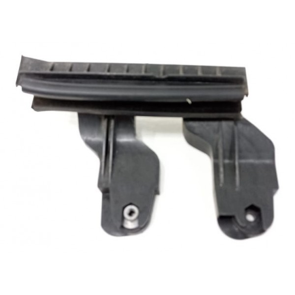 Guia Vidro Traseiro Esquerdo Peugeot 3008 2013 9682809980