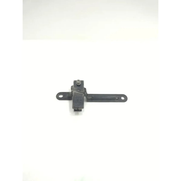 Suporte Bomba  Audi A1 Sportback 2011 A 2015 1k0121093