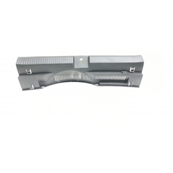 Soleira Acabamento Porta Mala Vw Polo Tsi 2020 5q0906207a