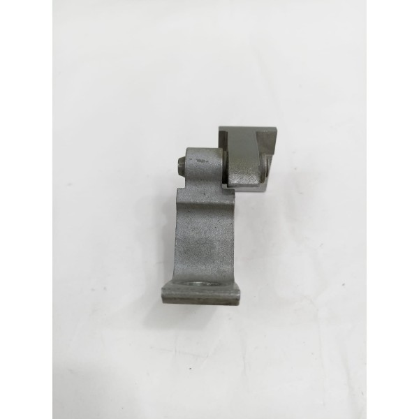 Dobradiça Porta Dianteira Direita Vw Golf 2015 8k0831402p