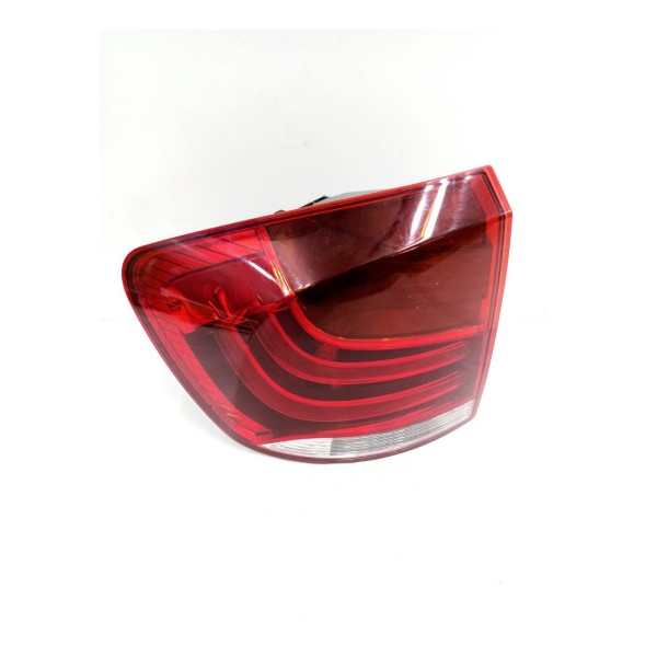 Lanterna Traseira Esquerda Bmw X1 2013 Detalhe Esquerdo