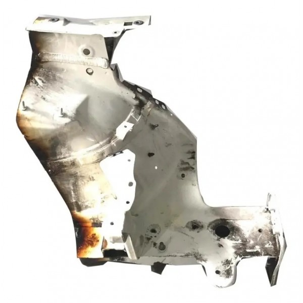 Longarina Caixa Roda Esquerda Audi Q3 2.0 2012 2013 2014 15