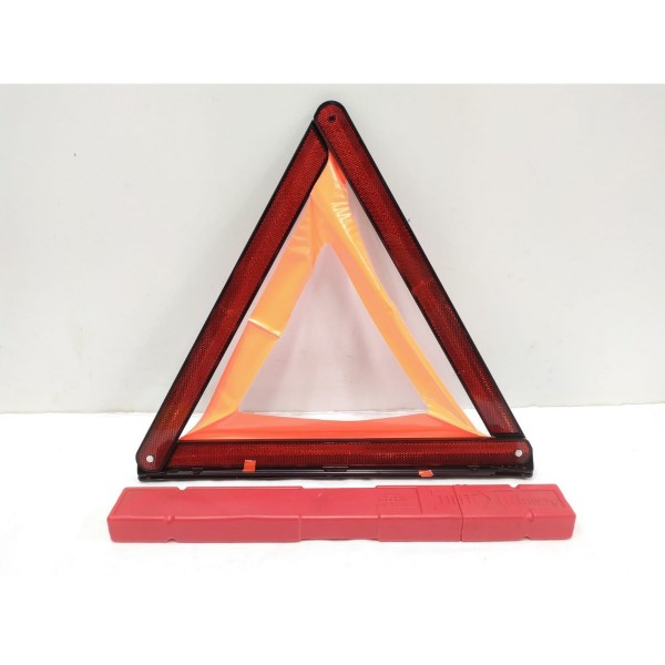 Triângulo Emergência Audi Q3 2015