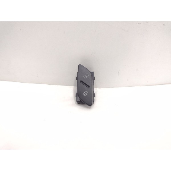 Botão Trava Porta Dianteira Direita Vw Jetta 2.0 2014