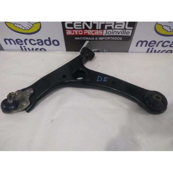 Bandeja Balança Suspensão Esquerda Toyota Corolla 2013