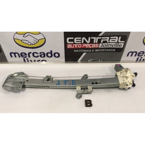 Máquina De Vidro Traseira Esquerda Honda Hrv 2015 